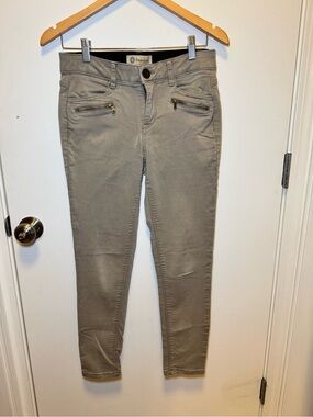 Democracy Skinny Ankle Jeans - Beige Size 4